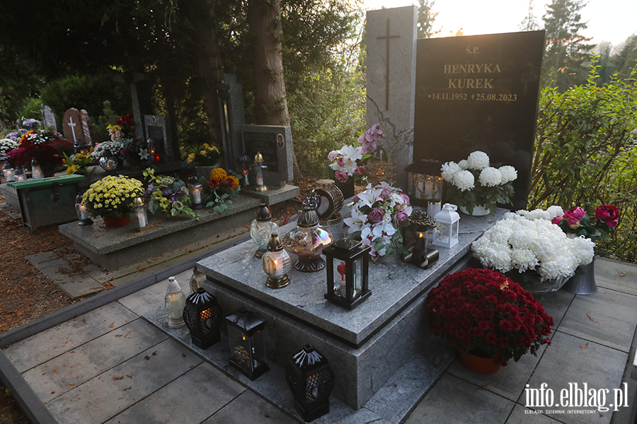 Cmentarz D�bica w blasku zniczy, fot. 17