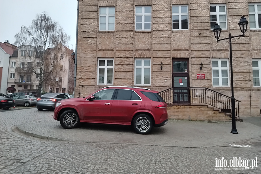 Mistrzowie Parkowania w Elblgu (cz 429), fot. 12