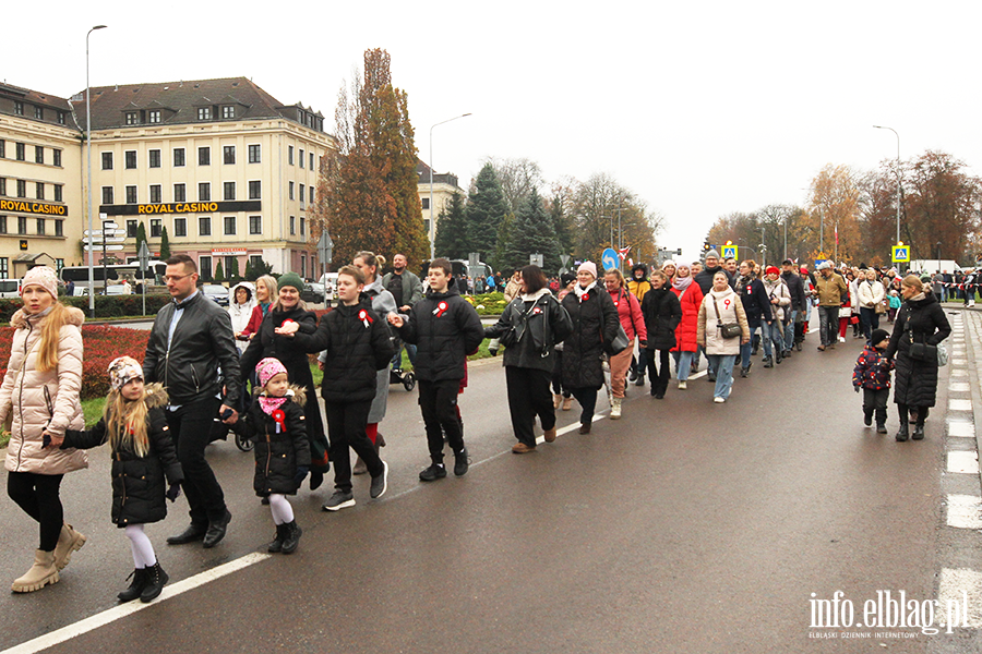 Polonez na ulicach Elblga z okazji Narodowego wita Niepodlegoci, fot. 11