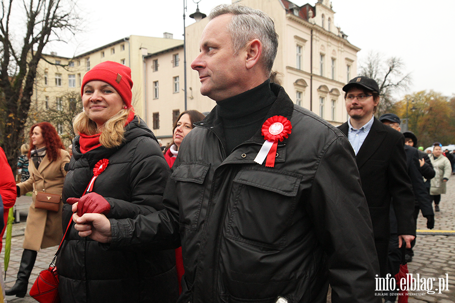 Polonez na ulicach Elblga z okazji Narodowego wita Niepodlegoci, fot. 17