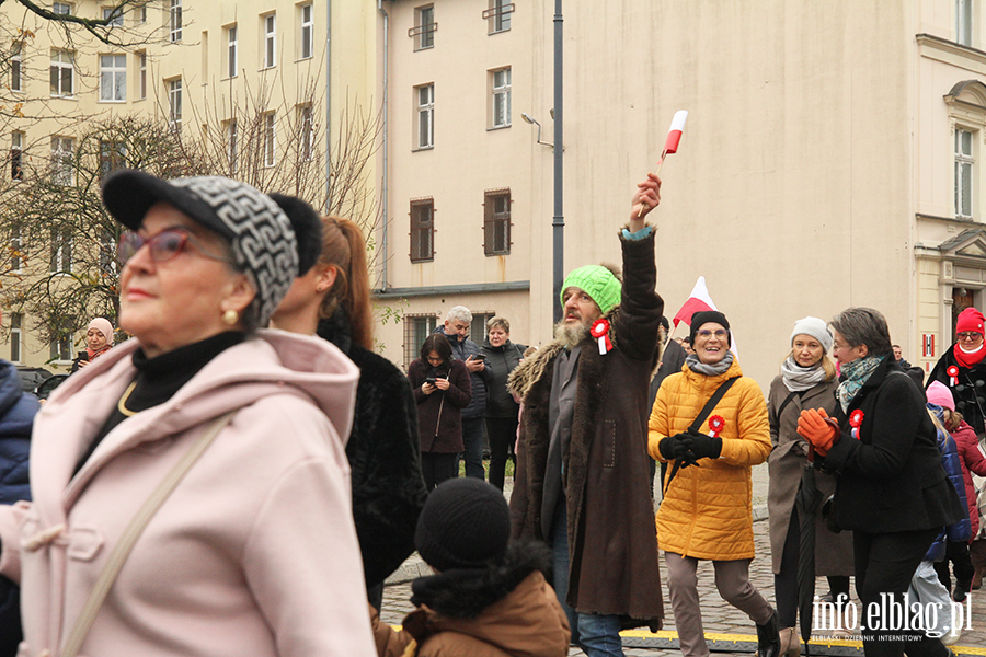 Polonez na ulicach Elblga z okazji Narodowego wita Niepodlegoci, fot. 20