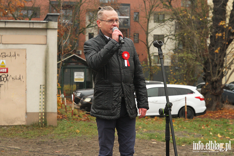 Polonez na ulicach Elblga z okazji Narodowego wita Niepodlegoci, fot. 21
