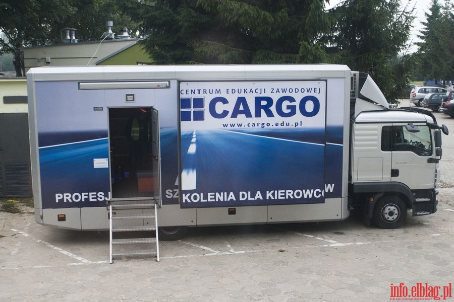 Zajcia praktyczne na mobilnym symulatorze jazdy w WORD w Elblgu, fot. 17