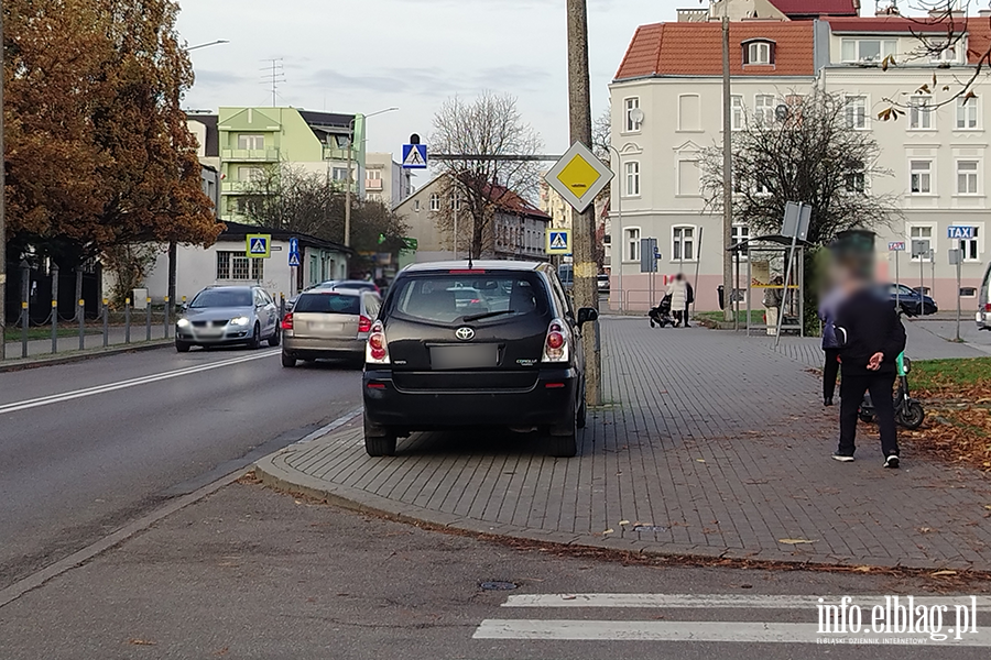 Mistrzowie Parkowania w Elblgu (cz 431), fot. 6