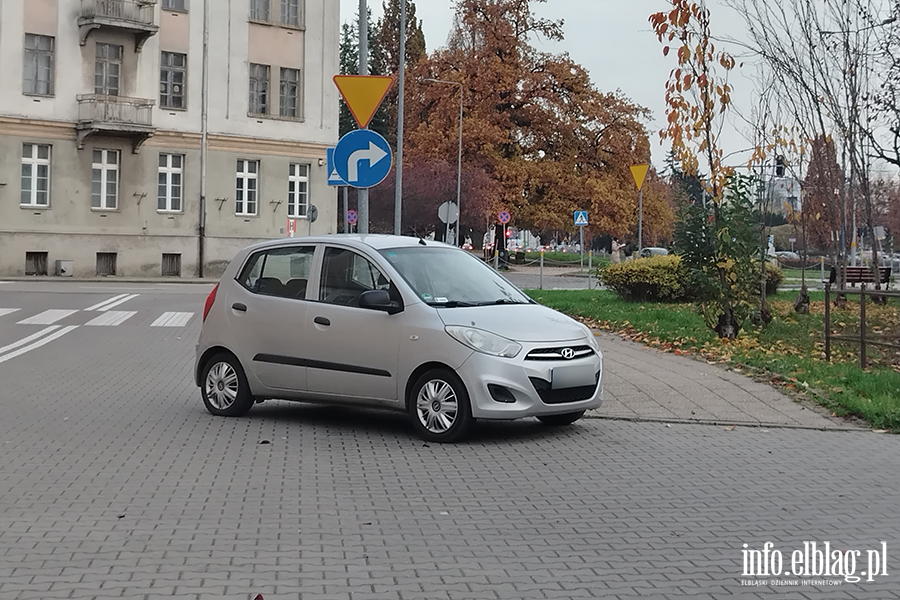 Mistrzowie Parkowania w Elblgu (cz 431), fot. 10