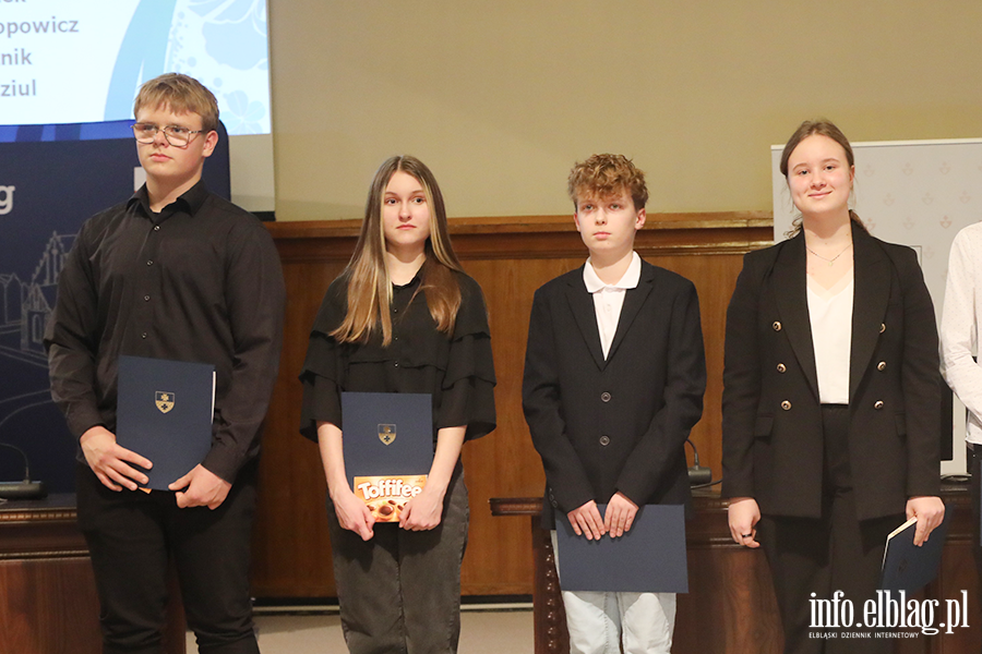 Modzi elblanie docenieni za wyniki w nauce , fot. 108