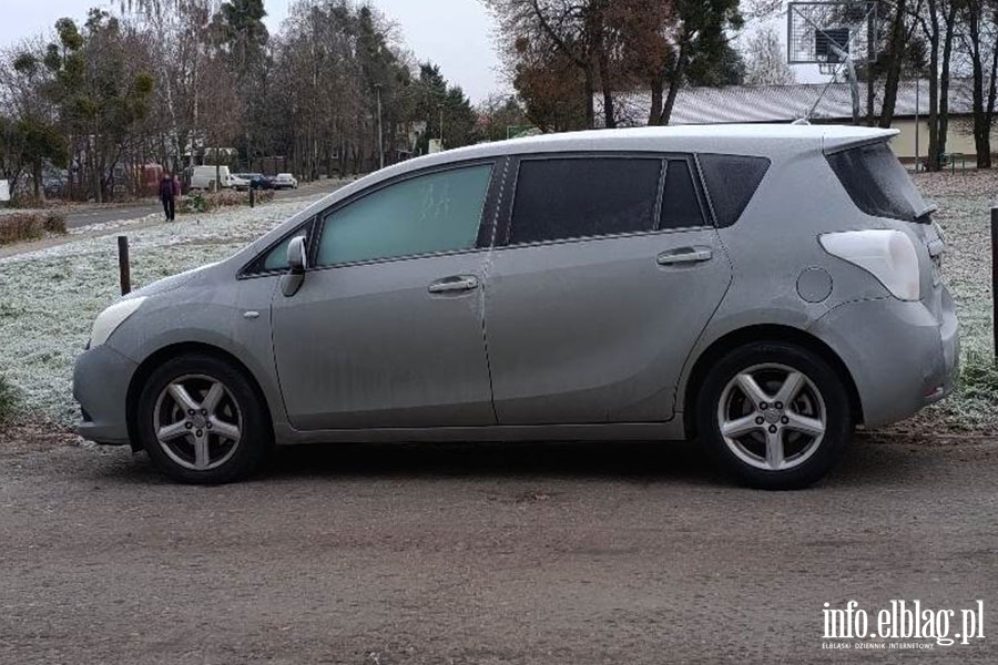 Mistrzowie Parkowania w Elbl�gu (cz�� 437), fot. 2