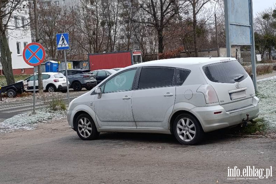 Mistrzowie Parkowania w Elbl�gu (cz�� 437), fot. 3