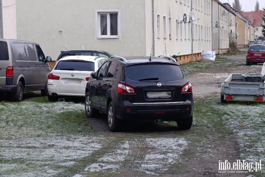 Mistrzowie Parkowania w Elbl�gu (cz�� 438), fot. 2