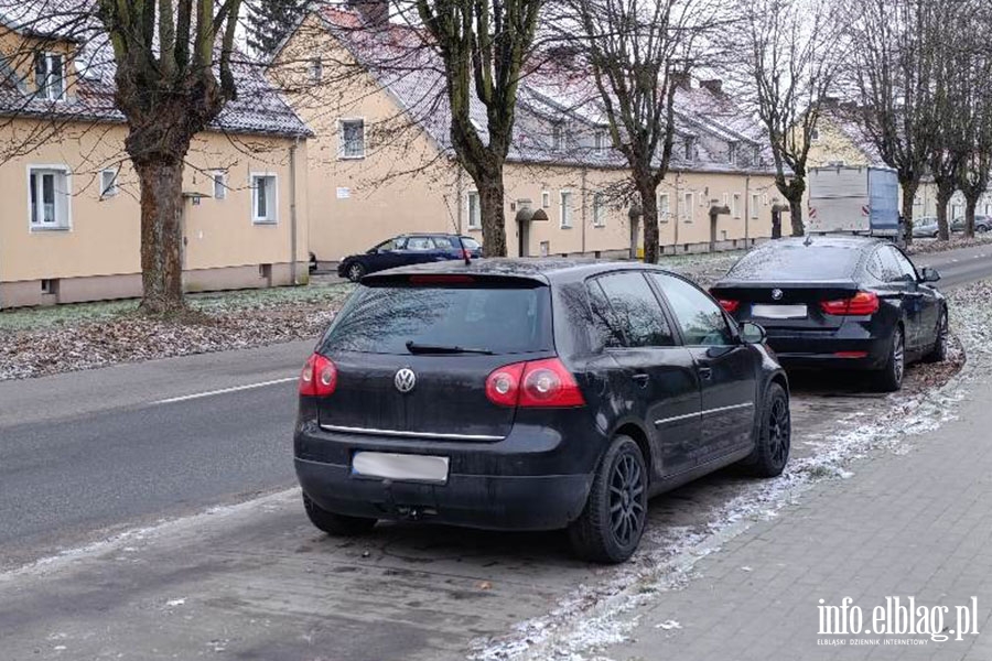 Mistrzowie Parkowania w Elbl�gu (cz�� 438), fot. 3