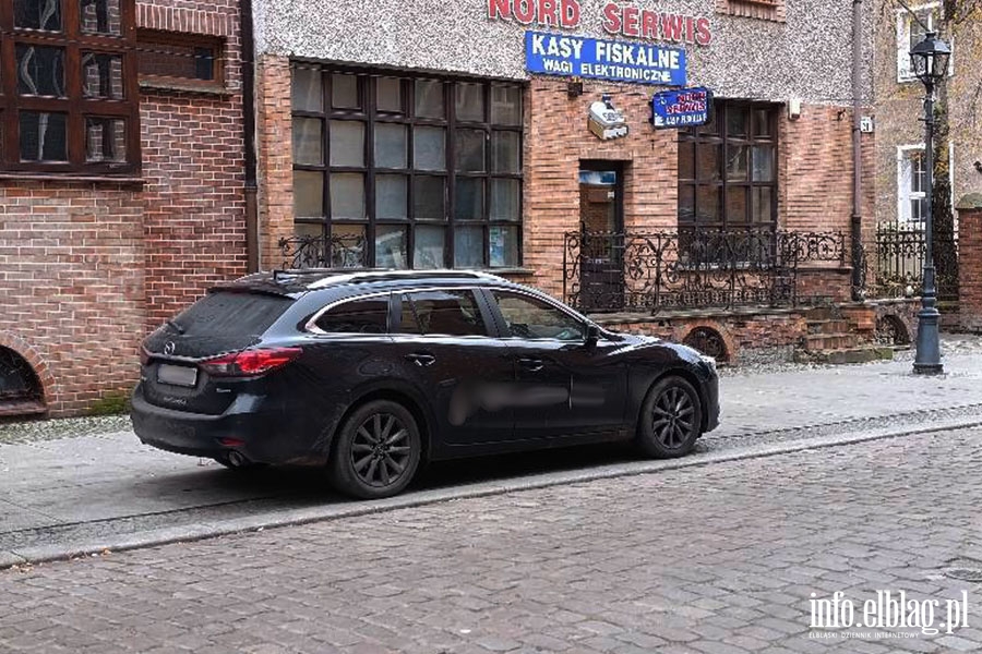 Mistrzowie Parkowania w Elbl�gu (cz�� 439), fot. 4