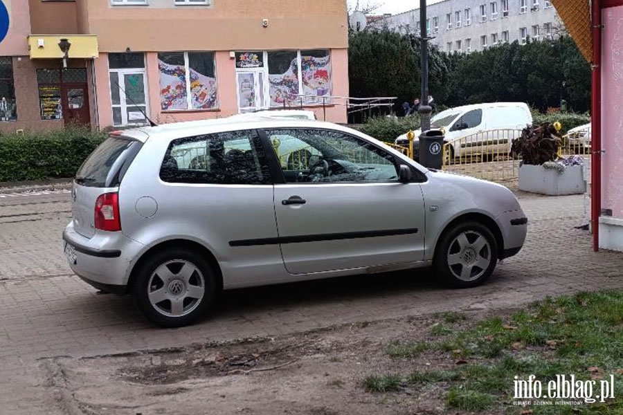 Mistrzowie Parkowania w Elbl�gu (cz�� 439), fot. 6