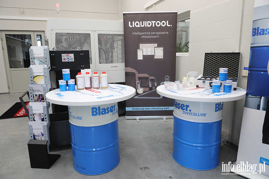 Otwarcie nowej pracowni wyposaonej w nowoczesne maszyny w CKZiU , fot. 18