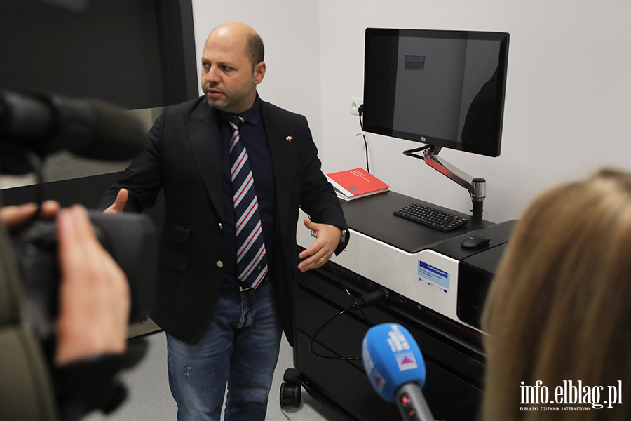 Pokaz nowego sprz�tu w AMiSNS, fot. 24