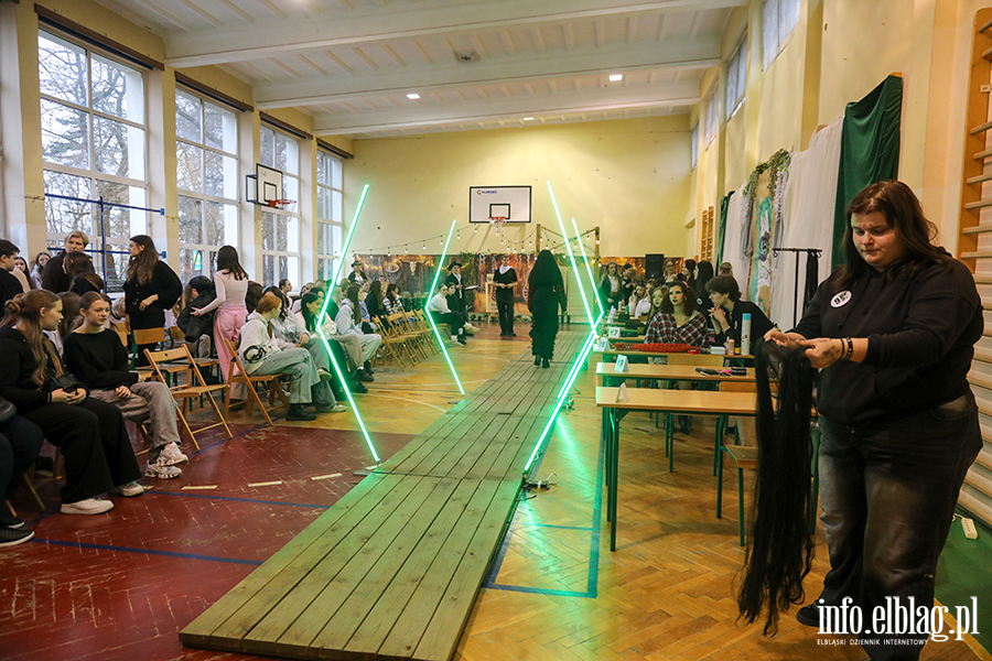 Konkurs fryzjerski - Zesp Szk Inynierii rodowiska i Usug, fot. 2