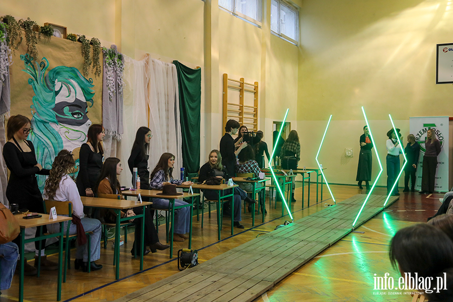 Konkurs fryzjerski - Zesp Szk Inynierii rodowiska i Usug, fot. 8