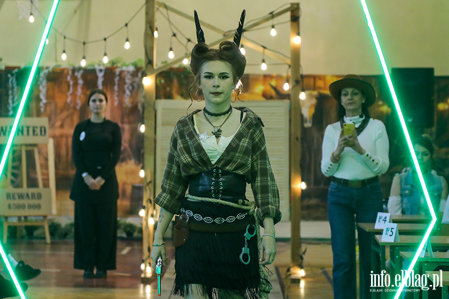 Konkurs fryzjerski - Zesp Szk Inynierii rodowiska i Usug, fot. 49