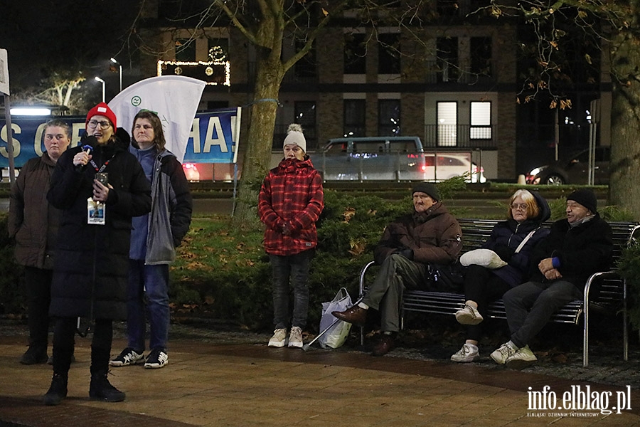 Spotkanie na Placu Dworcowym. Podzielili si� �ywno�ci� i nadziej�, fot. 8