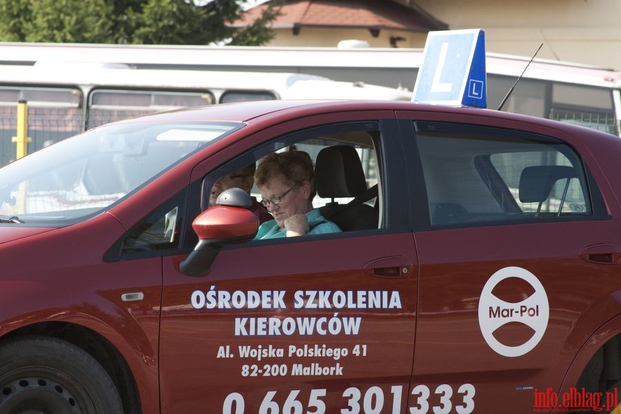 Dzień otwarty WORD 2010 i otwarcie budynku szkoleniowo-socjalno-garażowego, fot. 52