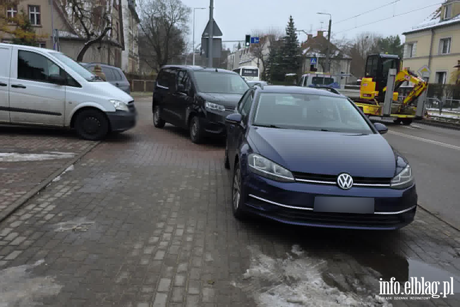 Mistrzowie Parkowania w Elbl�gu (cz�� 441), fot. 1