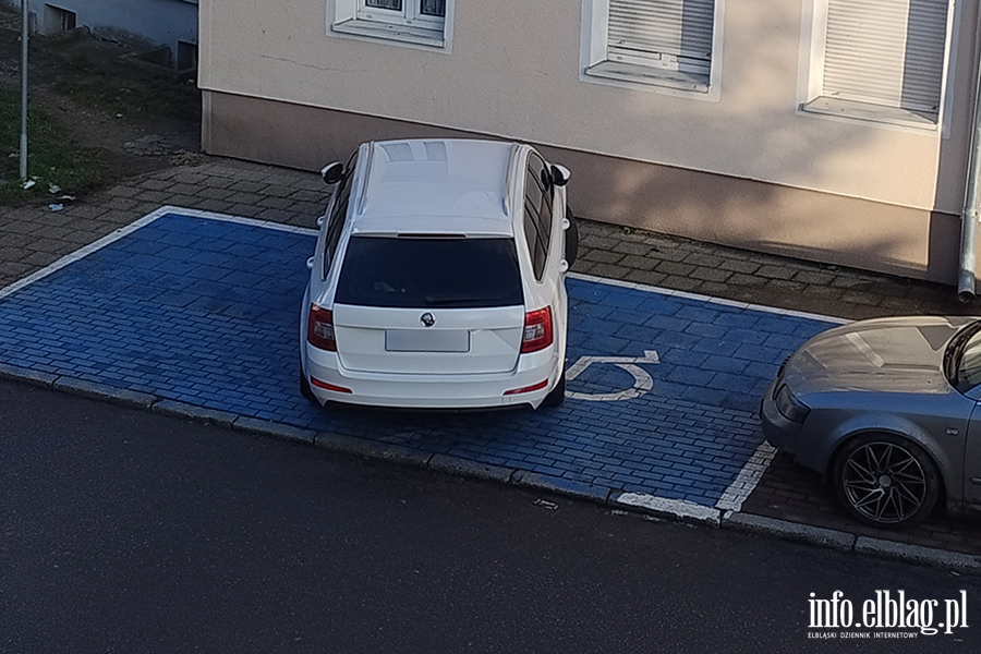 Mistrzowie Parkowania w Elbl�gu (cz�� 441), fot. 9