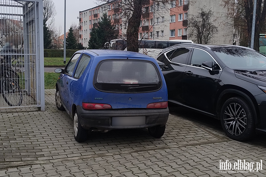 Mistrzowie Parkowania w Elbl�gu (cz�� 441), fot. 10