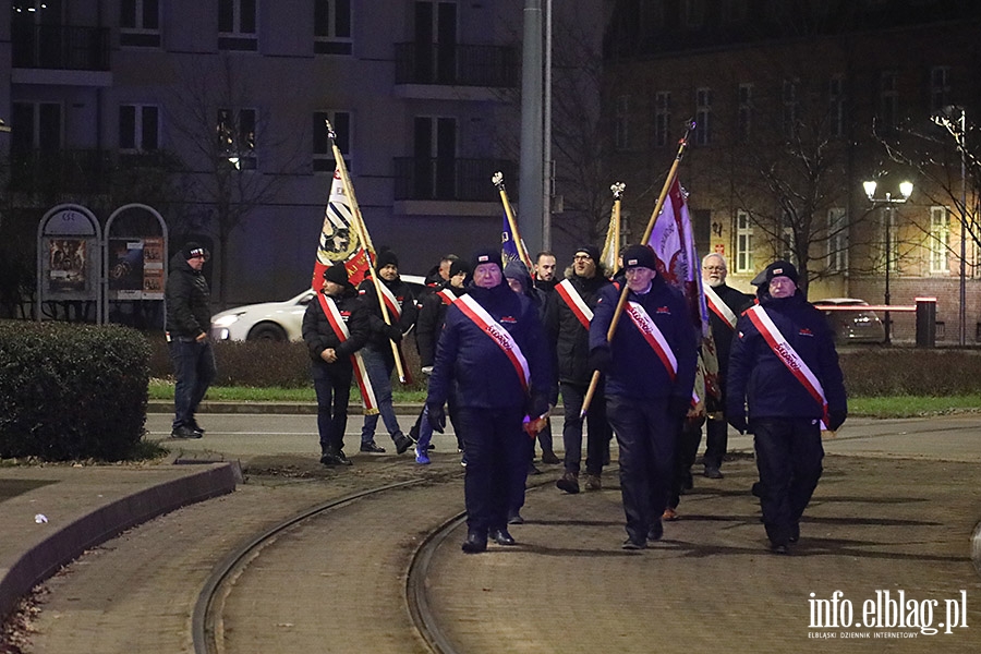 Elbl��anie uczcili pami�� ofiar Grudnia '70, fot. 1
