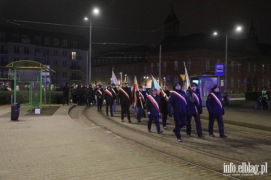 Elbl��anie uczcili pami�� ofiar Grudnia '70, fot. 2