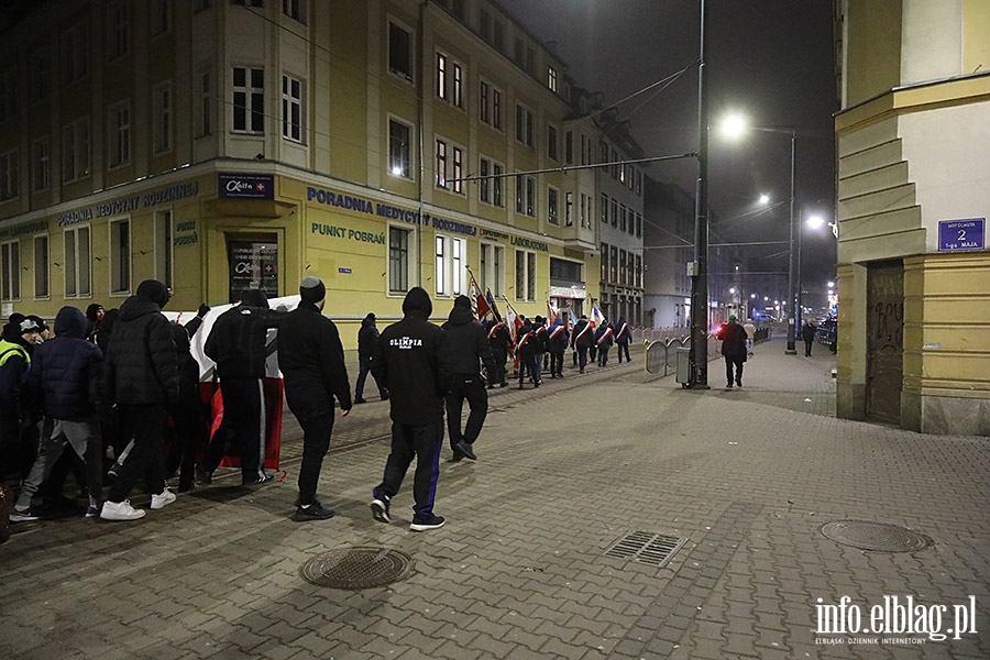 Elbl��anie uczcili pami�� ofiar Grudnia '70, fot. 4