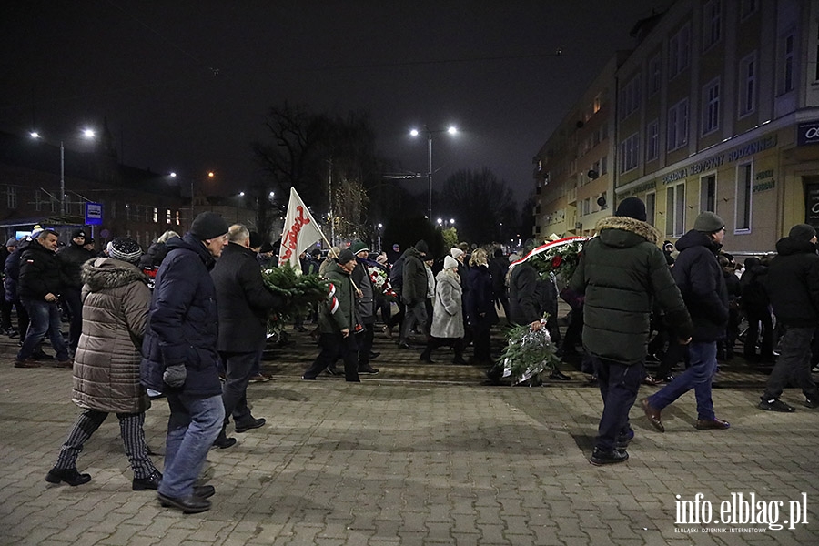 Elbl��anie uczcili pami�� ofiar Grudnia '70, fot. 5
