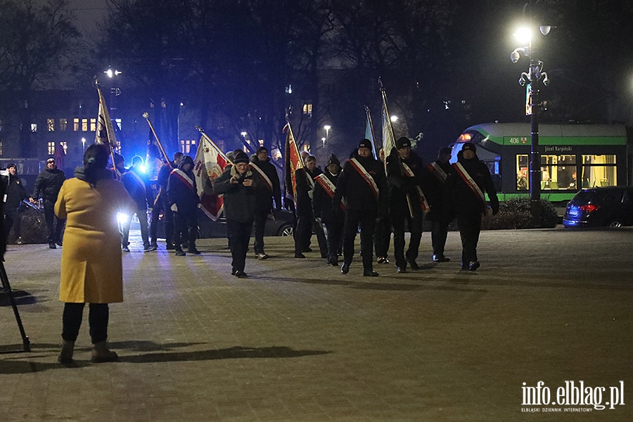 Elbl��anie uczcili pami�� ofiar Grudnia '70, fot. 7