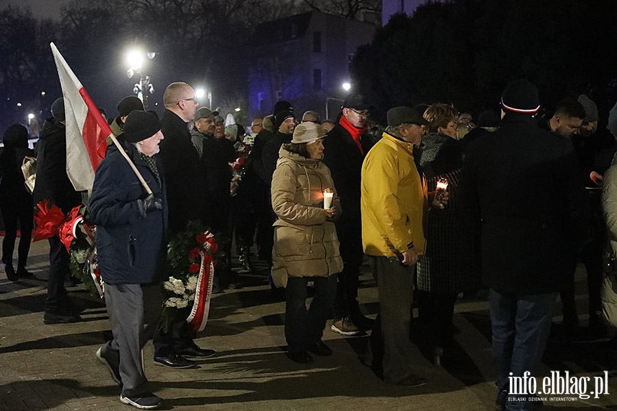 Elbl��anie uczcili pami�� ofiar Grudnia '70, fot. 11