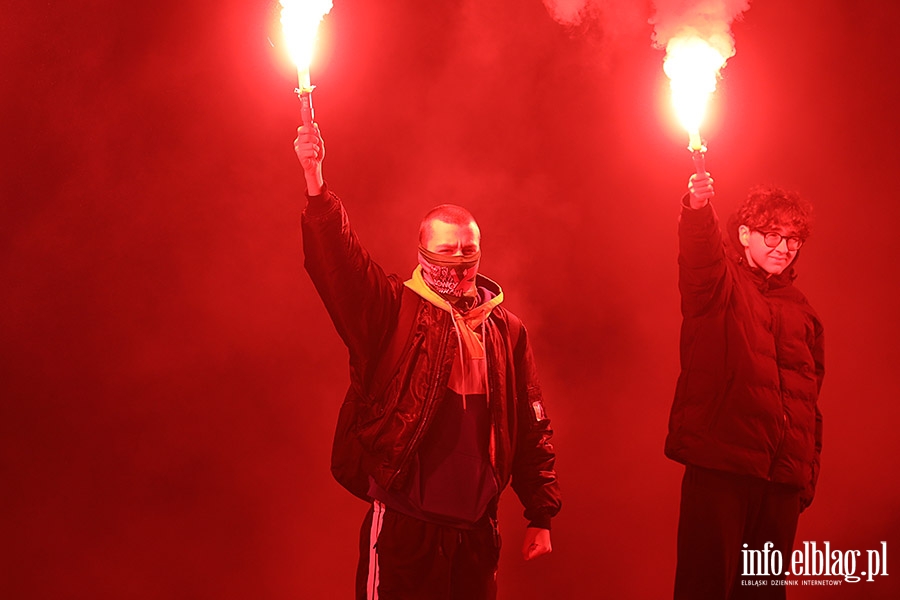 Elbl��anie uczcili pami�� ofiar Grudnia '70, fot. 12