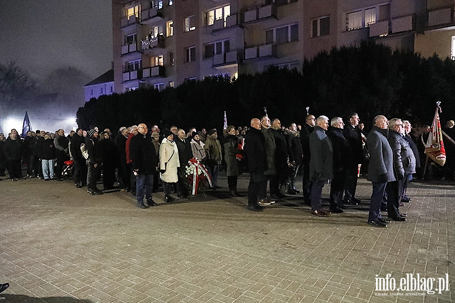 Elbl��anie uczcili pami�� ofiar Grudnia '70, fot. 15
