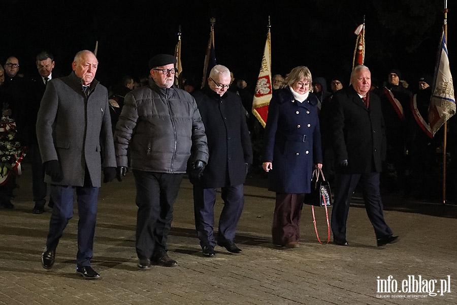 Elbl��anie uczcili pami�� ofiar Grudnia '70, fot. 30