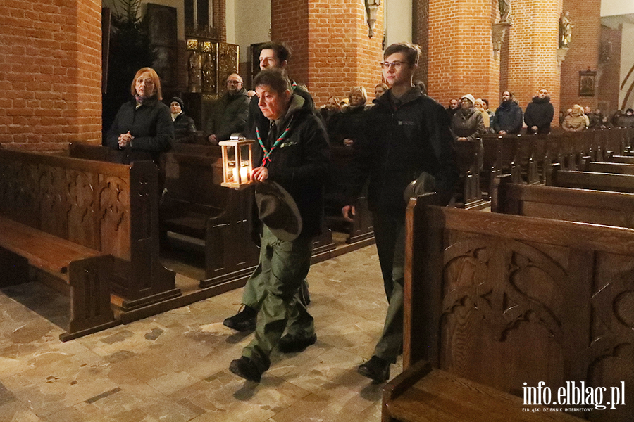 Betlejemskie �wiat�o Pokoju dotar�o do Elbl�ga, fot. 1