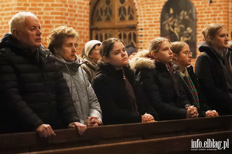 Betlejemskie �wiat�o Pokoju dotar�o do Elbl�ga, fot. 3