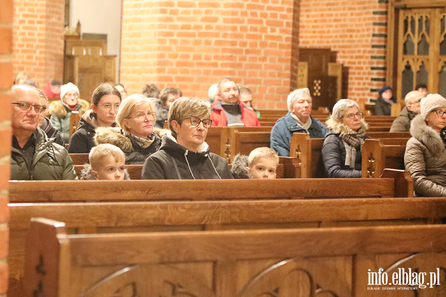 Betlejemskie �wiat�o Pokoju dotar�o do Elbl�ga, fot. 7