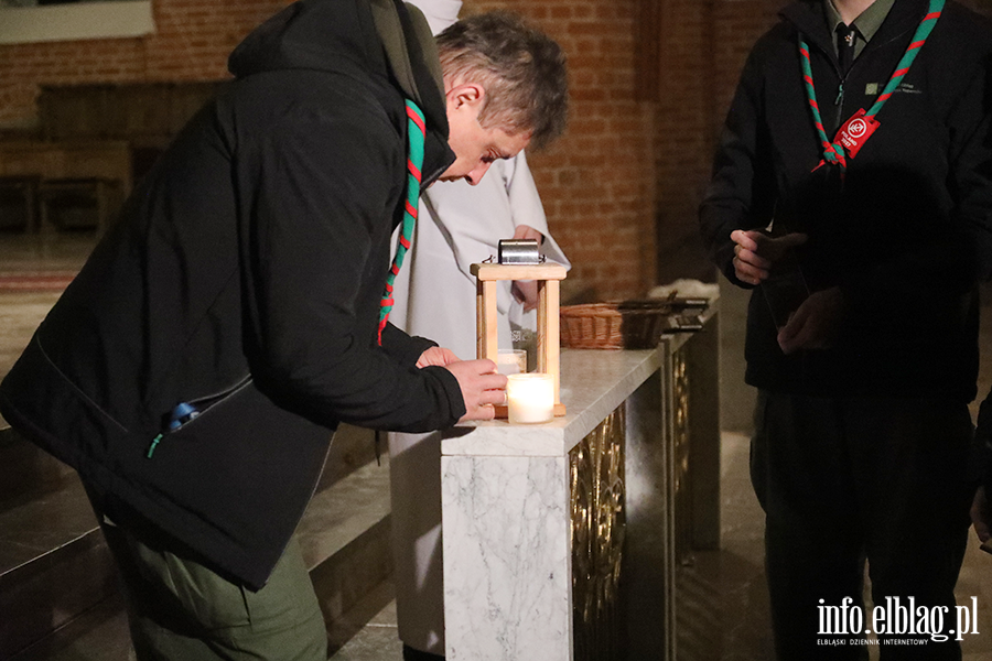 Betlejemskie �wiat�o Pokoju dotar�o do Elbl�ga, fot. 20