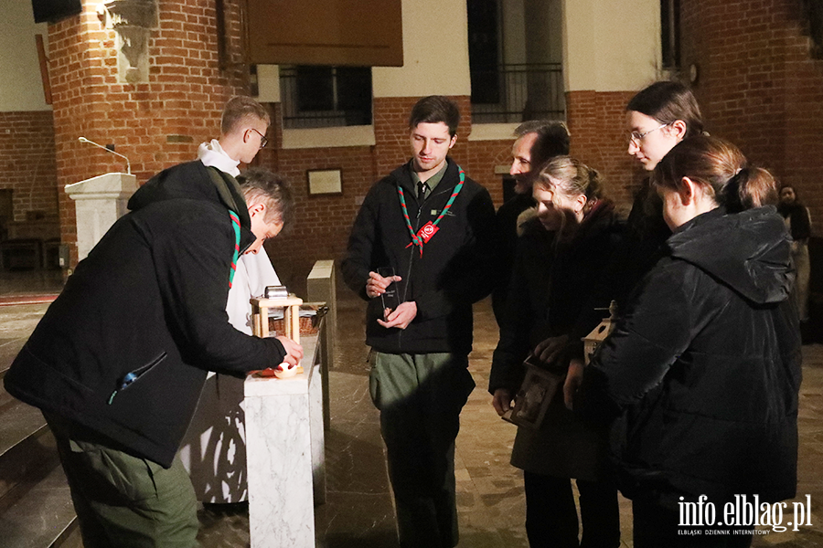 Betlejemskie �wiat�o Pokoju dotar�o do Elbl�ga, fot. 21