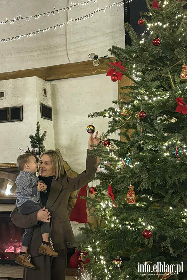 Wigilia dla zawodowych rodzin zast�pczych wsp�pracuj�cych z Elbl�skim Centrum Us�ug Spo�ecznych, fot. 39