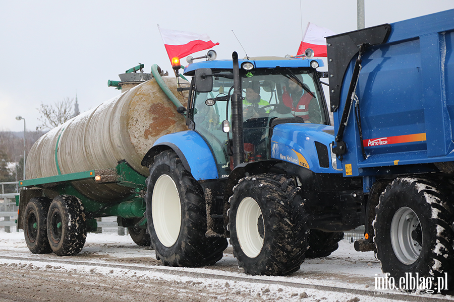 Traktory na wiaduktach nad S7. Protest rolnik�w w Elbl�gu, fot. 6