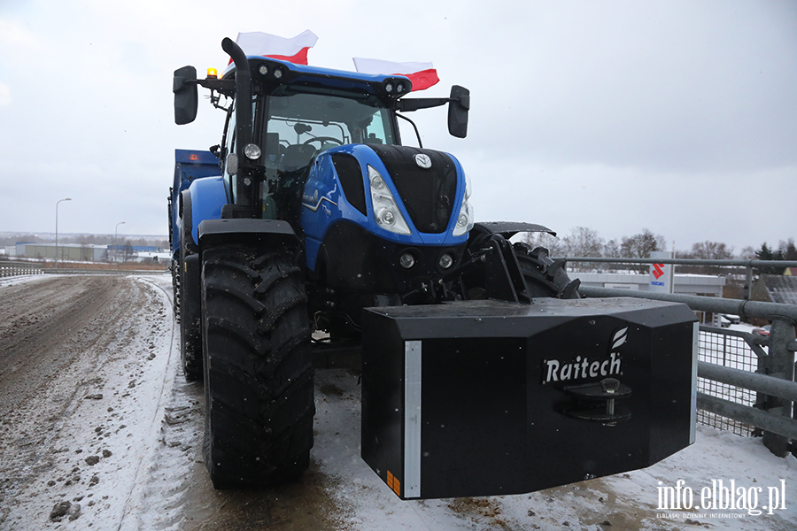 Traktory na wiaduktach nad S7. Protest rolnik�w w Elbl�gu, fot. 9