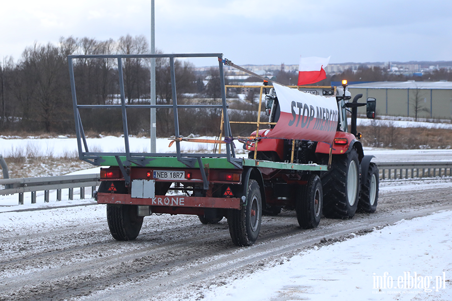 Traktory na wiaduktach nad S7. Protest rolnik�w w Elbl�gu, fot. 22