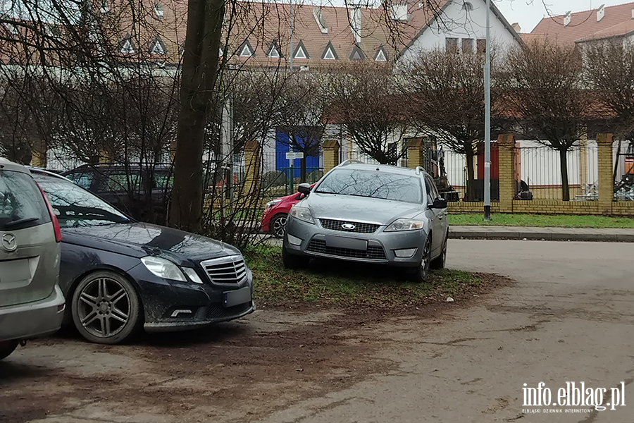 Mistrzowie Parkowania w Elbl�gu (cz�� 444), fot. 9