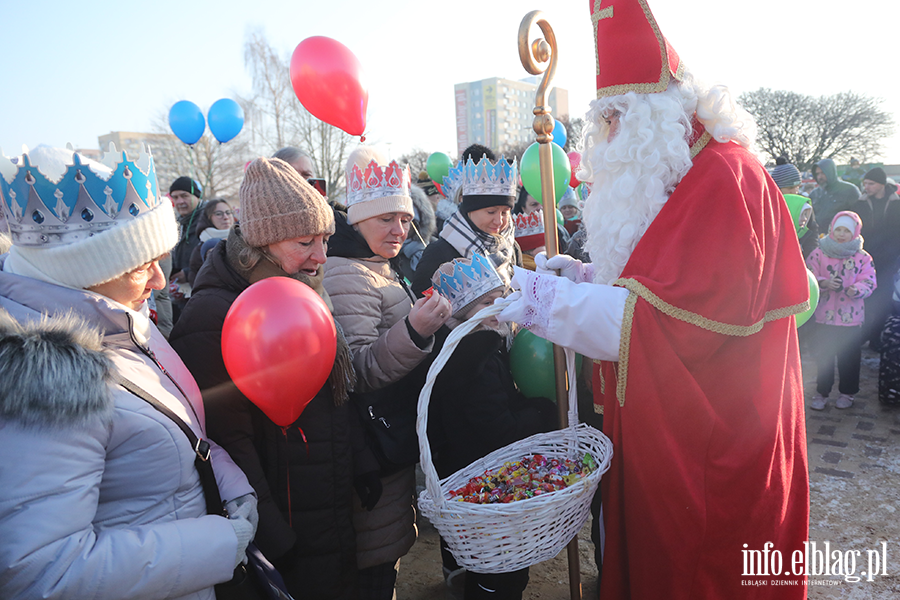 Orszak Trzech Kr�li przeszed� ulicami Elbl�ga, fot. 11