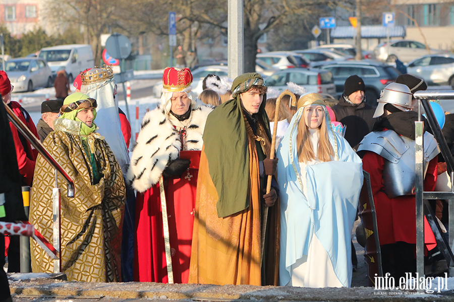 Orszak Trzech Kr�li przeszed� ulicami Elbl�ga, fot. 22