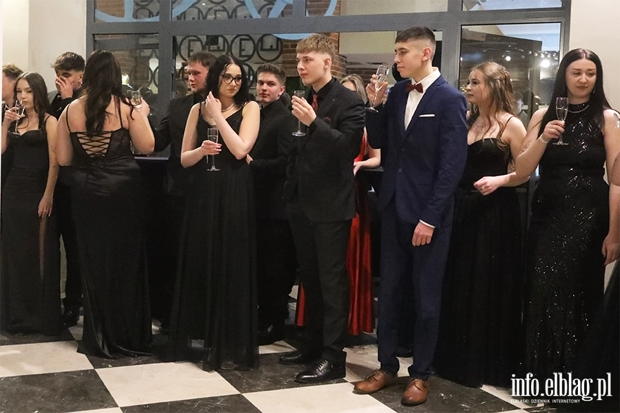  Zobacz, jak na Studni�wce bawili si� maturzy�ci ZST-I, fot. 24