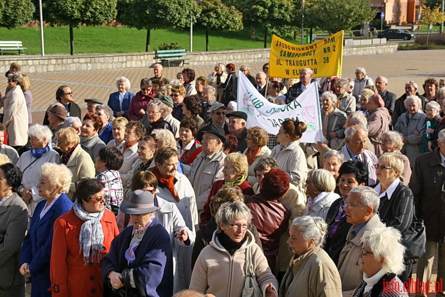 Senioriada 2010 i rozpoczcie roku akademickiego na UTWiON, fot. 1