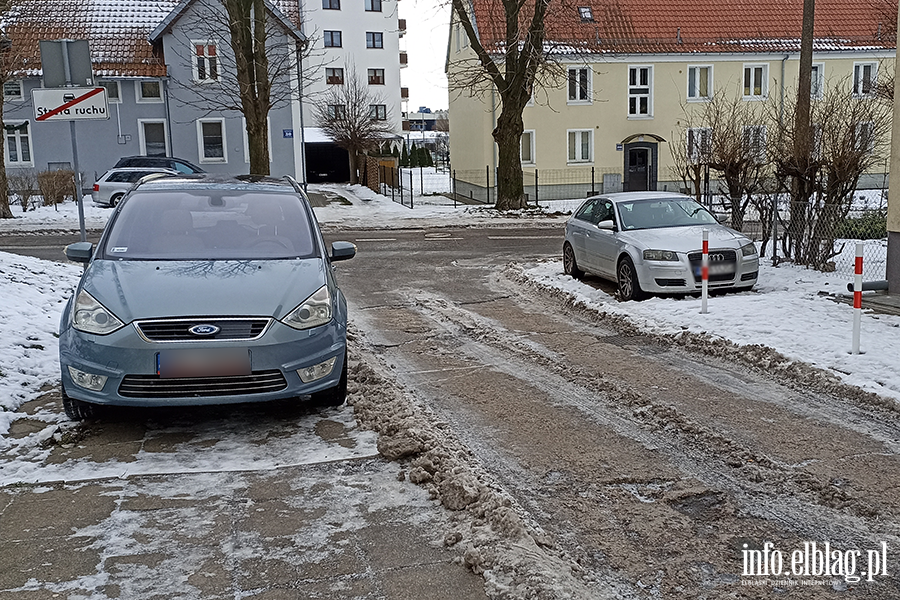 Mistrzowie Parkowania w Elbl�gu (cz�� 445), fot. 1